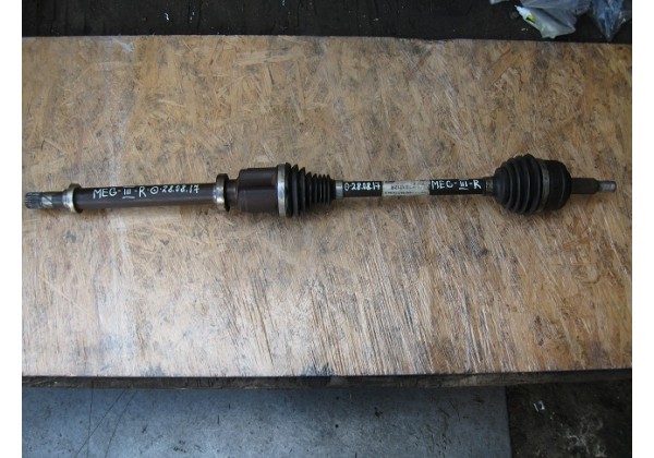 Піввісь передня права Renault Scenic III, Megane III, Fluence 1.5 dci, 1.6 16V, 6ступ, 391003112R, 391006777R, 8200725502, 8200788674 *